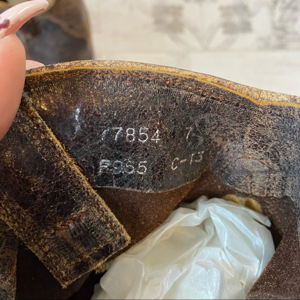 Frye Billy Distressed Crackle Leather Western Boot - Picture 16 of 16